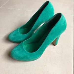 Green suede leather heels